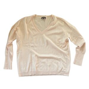 V-Neck light pink cashmere Sweater
